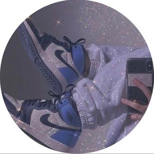 Meet your Posher, Dalia